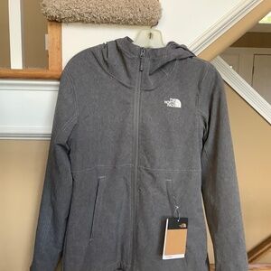 North Face Gray Jacket Wind & Rain Resistant Size Small NWT